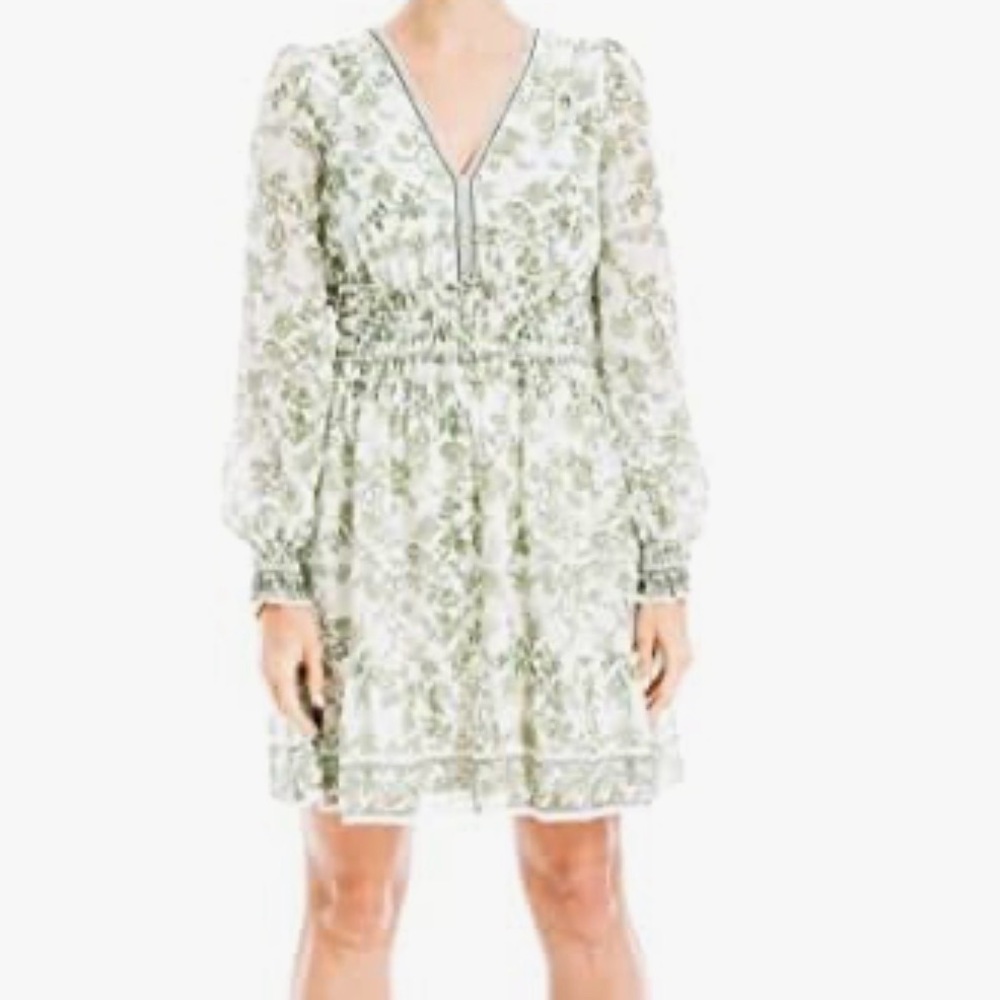 Max Studio Green Ivory Floral Smock Waist V
Neck Ruffle Mini Dress SZ M